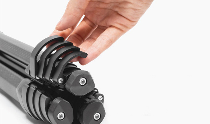 Peak Design Travel Tripod lever locks