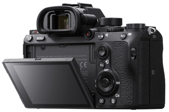 A7RIII camera body back tilting LCD screen